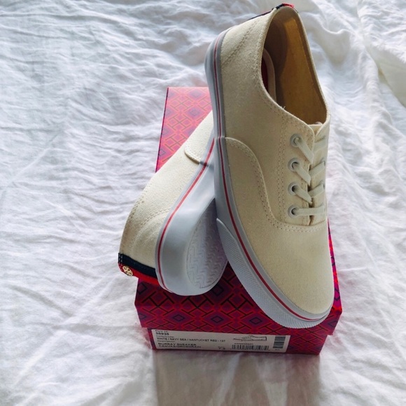 Tory Burch Canvas Murray Sneaker - Picture 2 of 8